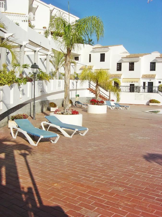 Remarkable 2-Bed House In Chayofa With Pool 외부 사진