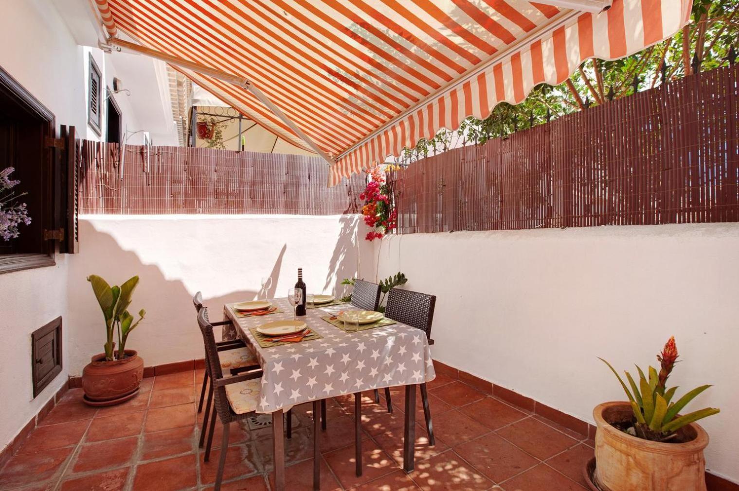 Remarkable 2-Bed House In Chayofa With Pool 외부 사진
